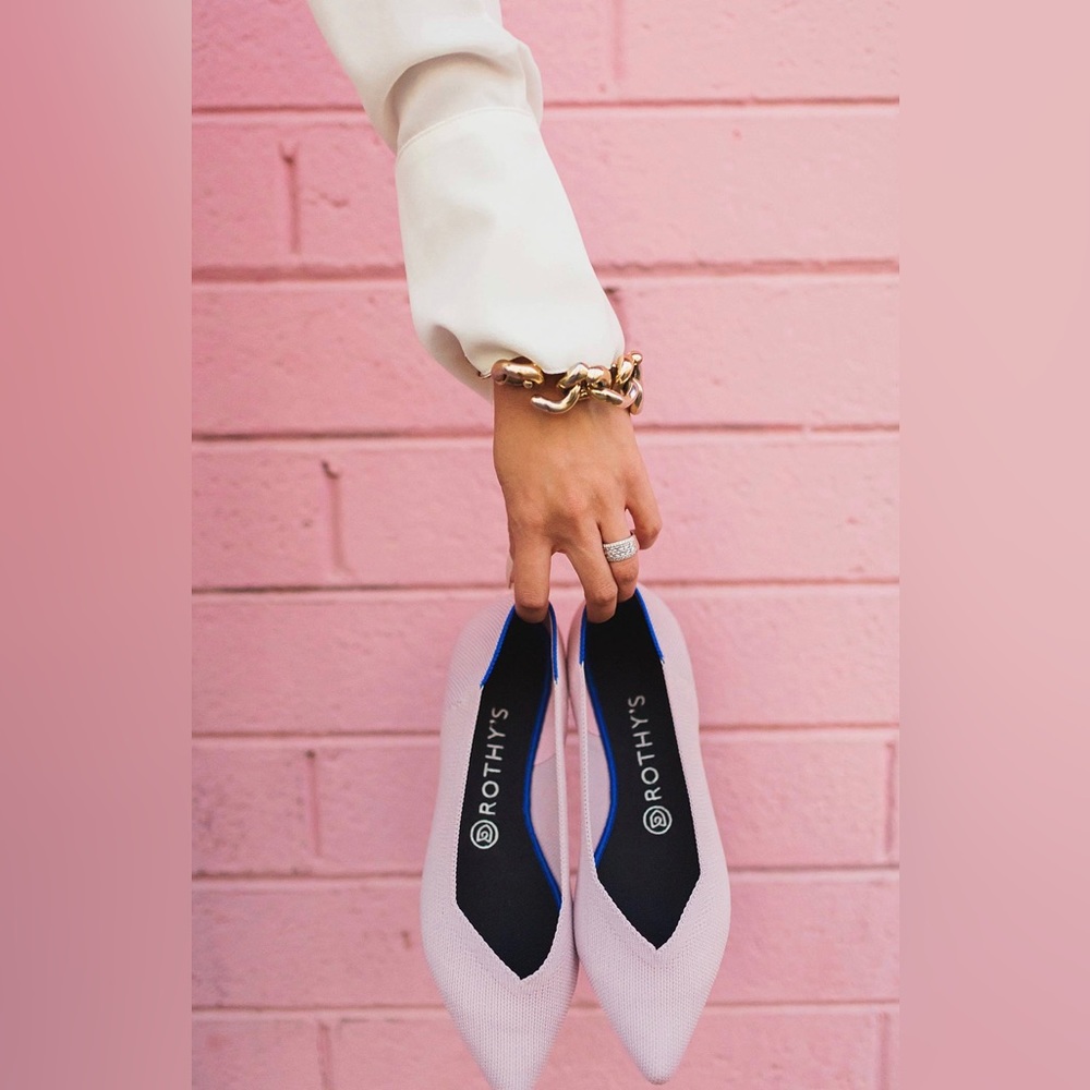 Gorgeous Rothy’s petal rose points 6.5